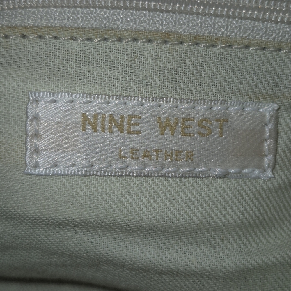 Nine West Vintage Tan Suede Leather Magnetic Closure. Hobo.L.13"×H.9" Drop 10". - Picture 8 of 16